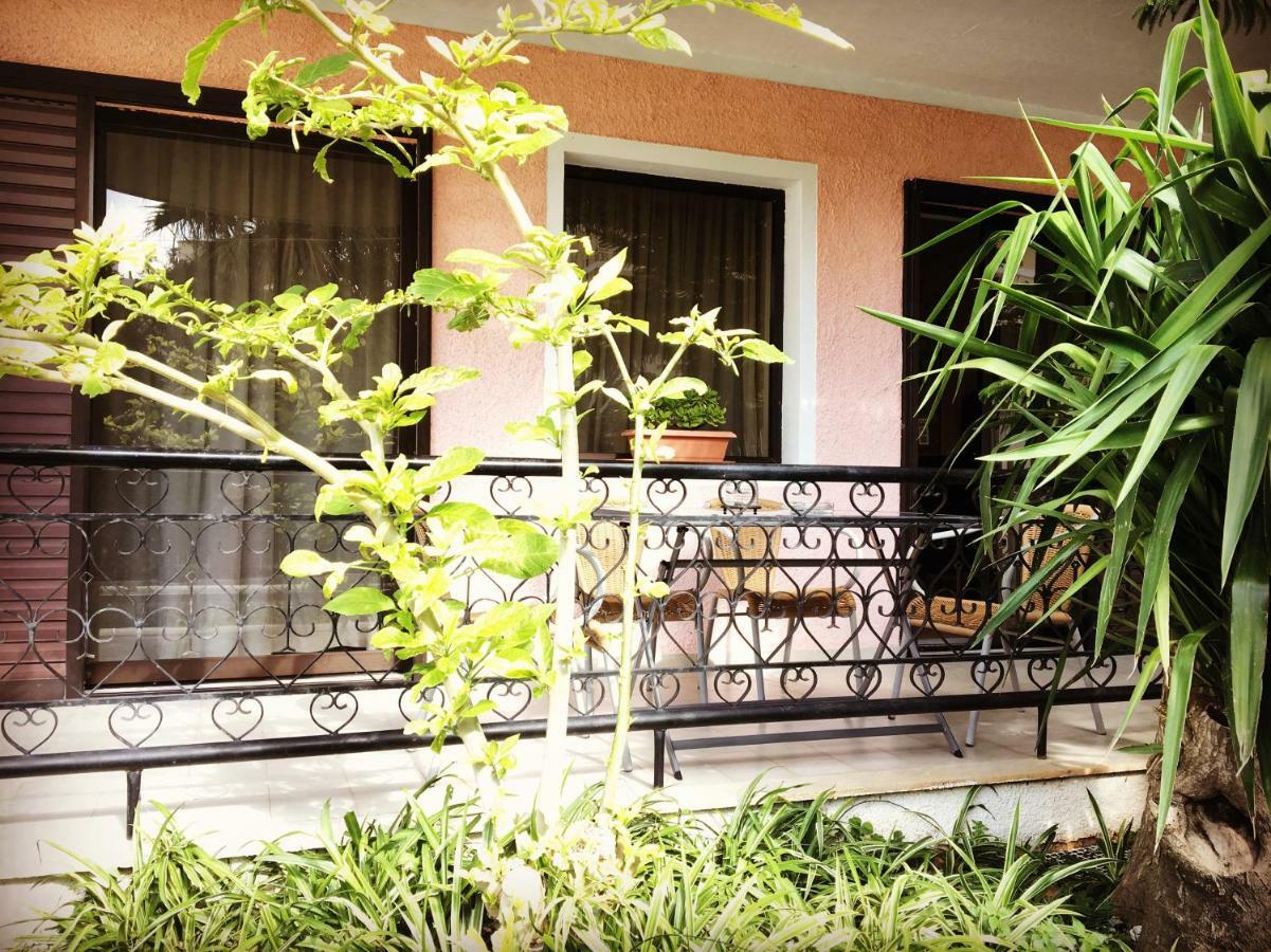 Evripides Vintage Airport Apartment Spata  Exterior photo